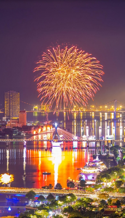 Celebrating the International Fireworks Festival 2024 in Da Nang